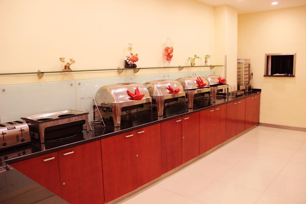 Hanting Express Jinzhou Luoyang Road Central Avenue Zewnętrze zdjęcie